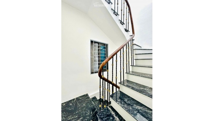 Nhà mình cho thuê nhà, Lê Thanh Nghị, Trần Đại Nghĩa, 200m2x 4T -51 tr